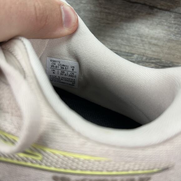 ASICS Gel-Cumulus 27 Women's Running Shoes Size 8 USED- Mineral Beige/yellow - Picture 8 of 9